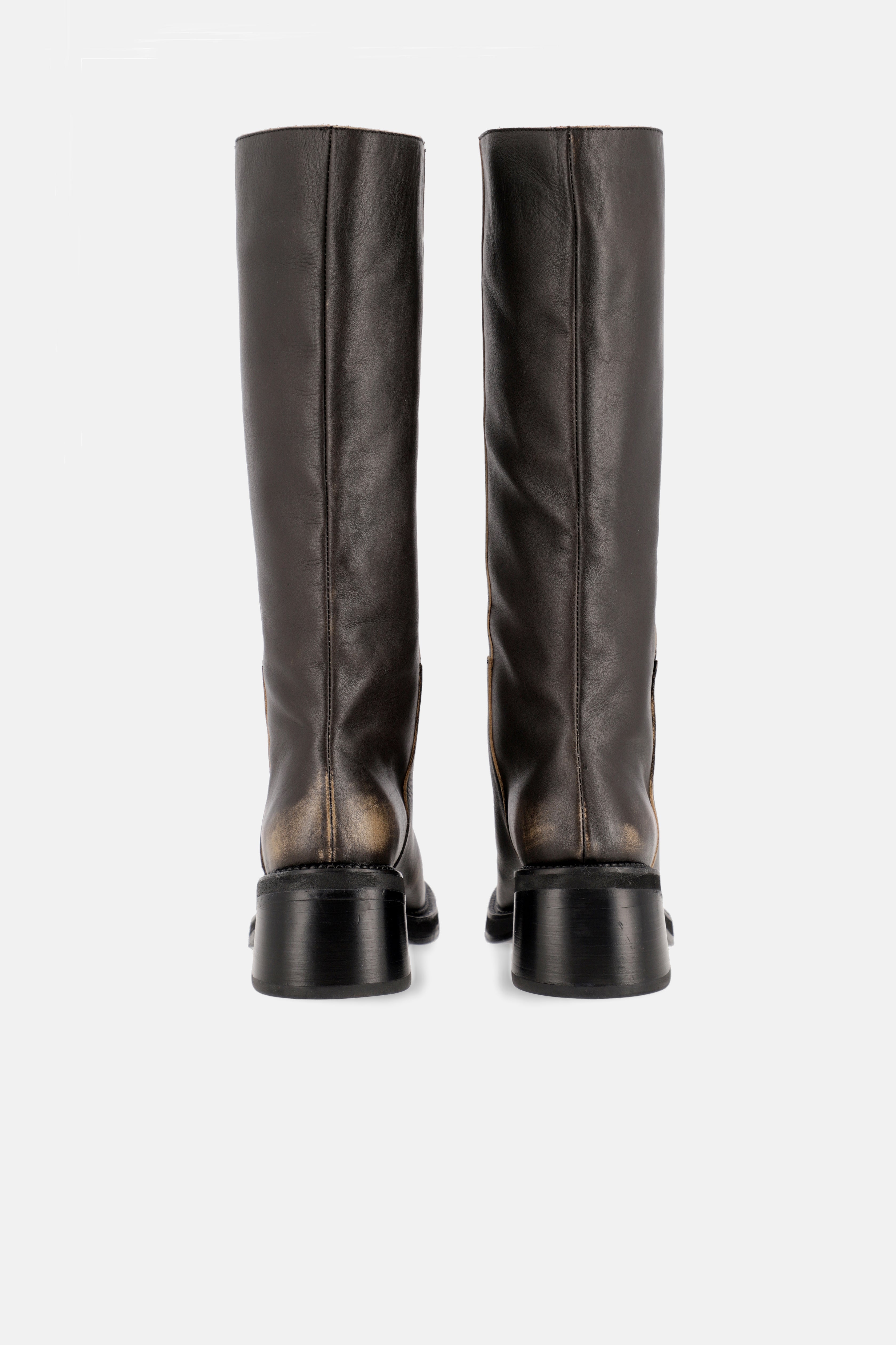 BOTA KATE