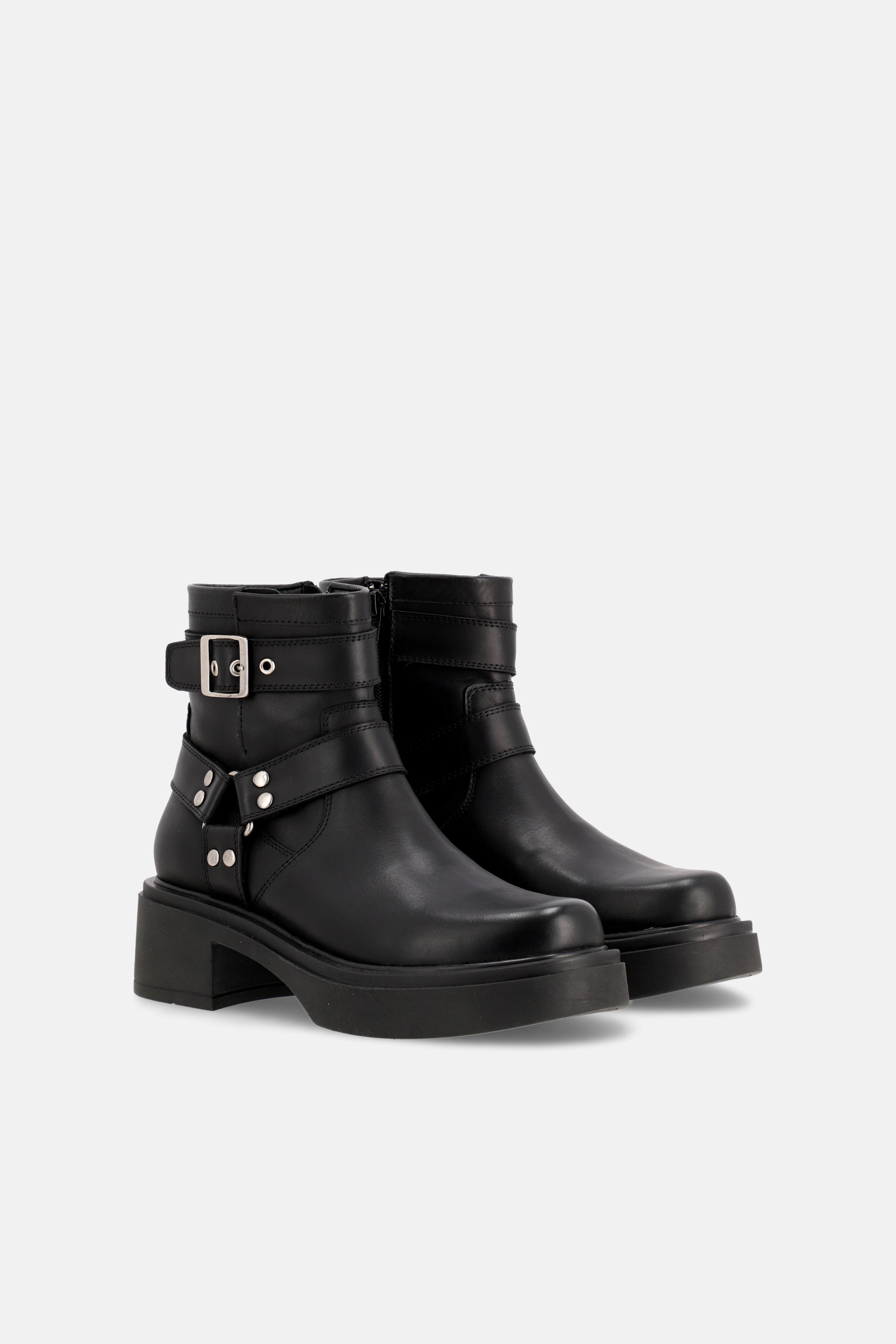 BOTA FIELDS - Justa Osadia - Justa Osadia - BORCEGO