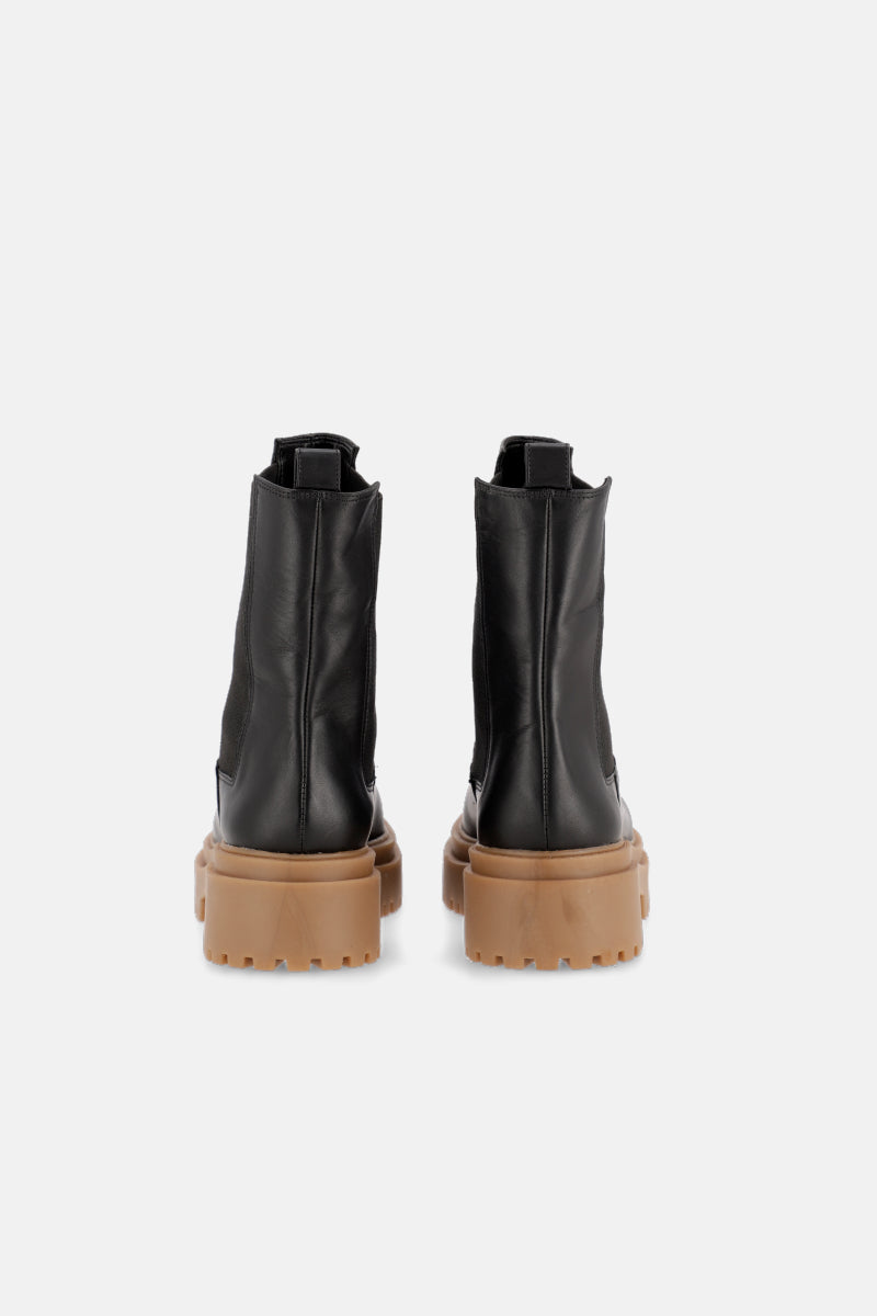 BOTA SARZIA