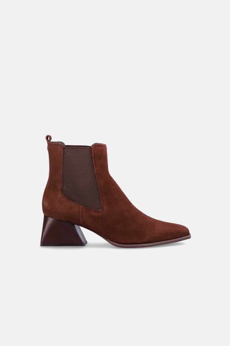 BOTA - GAMUZA - JUSTA OSADIA