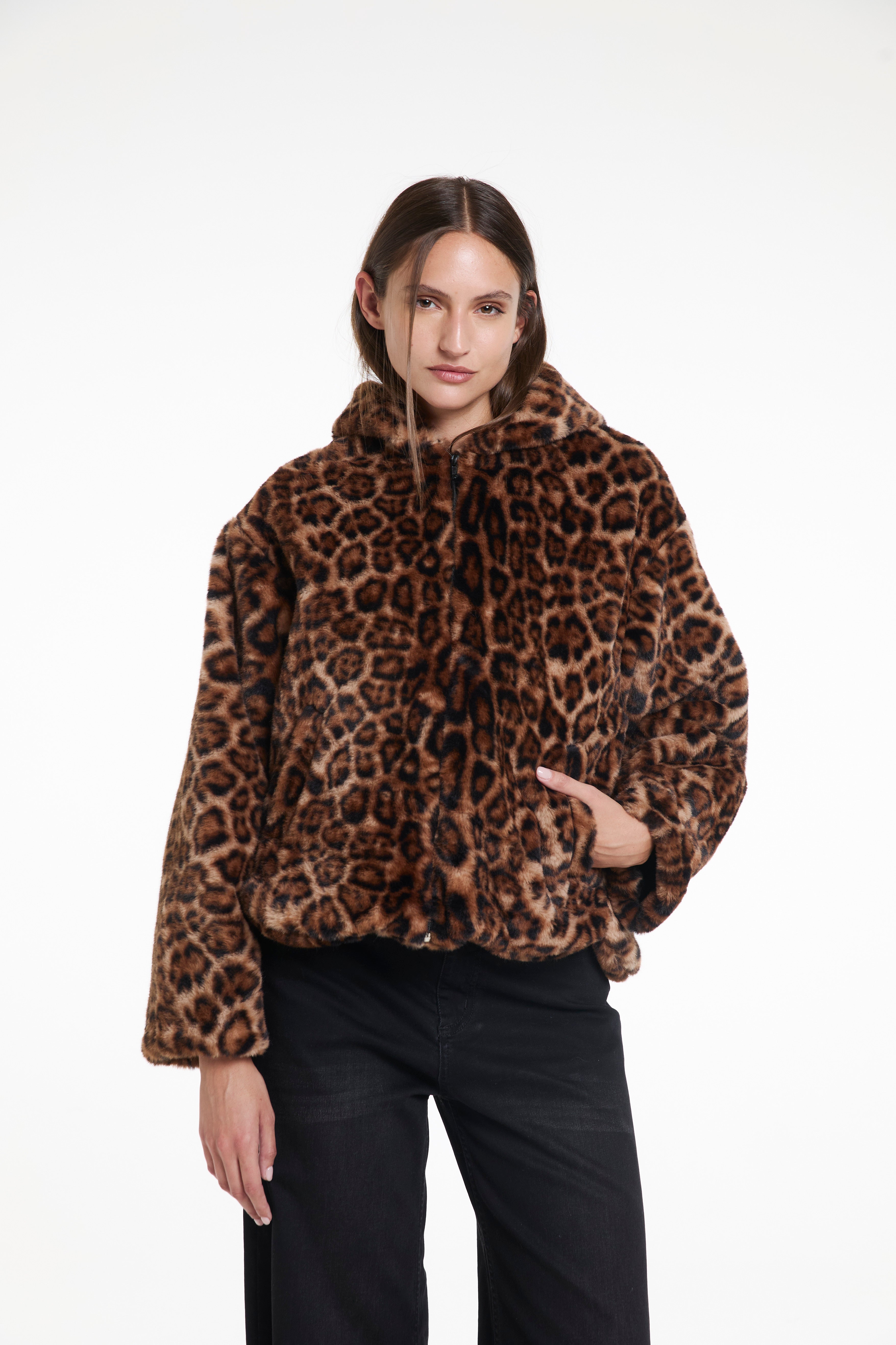 CAMPERA SOUL - PELO SINTÉTICO - ANIMAL PRINT - JUSTA OSADIA