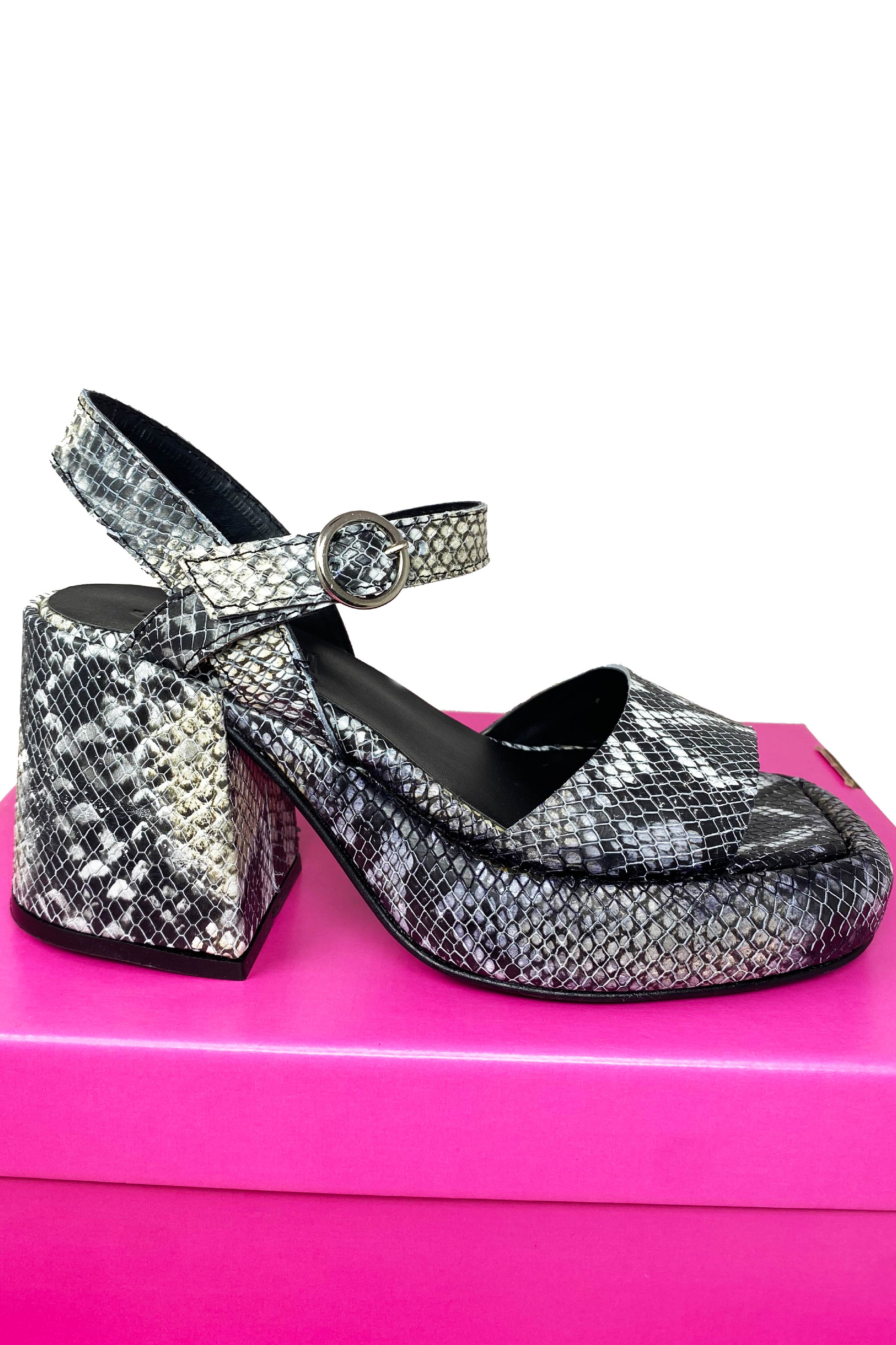 SANDALIA MOMA - Justa Osadia - Justa Osadia - SANDALIA