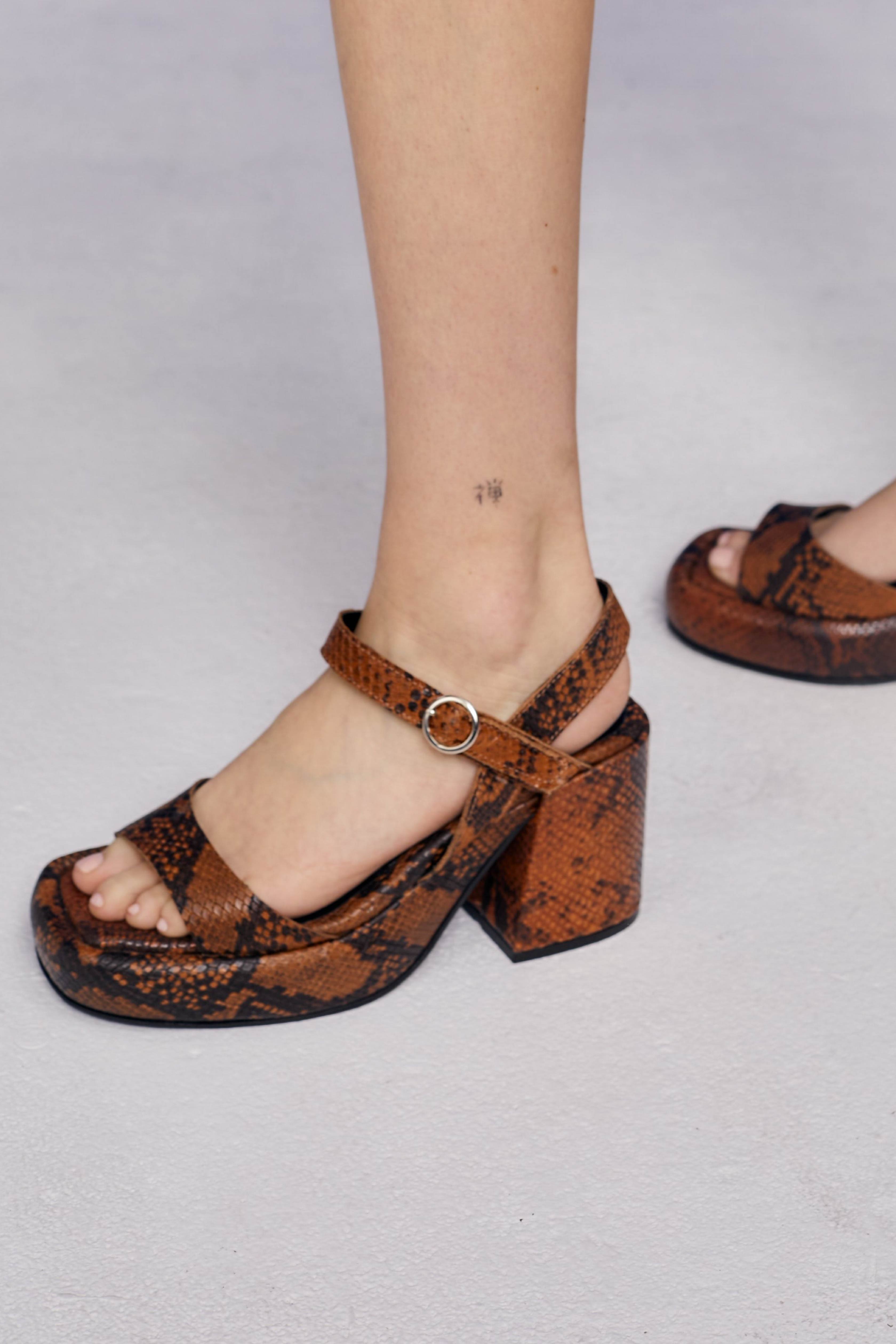 SANDALIA MOMA - Justa Osadia - Justa Osadia - SANDALIA