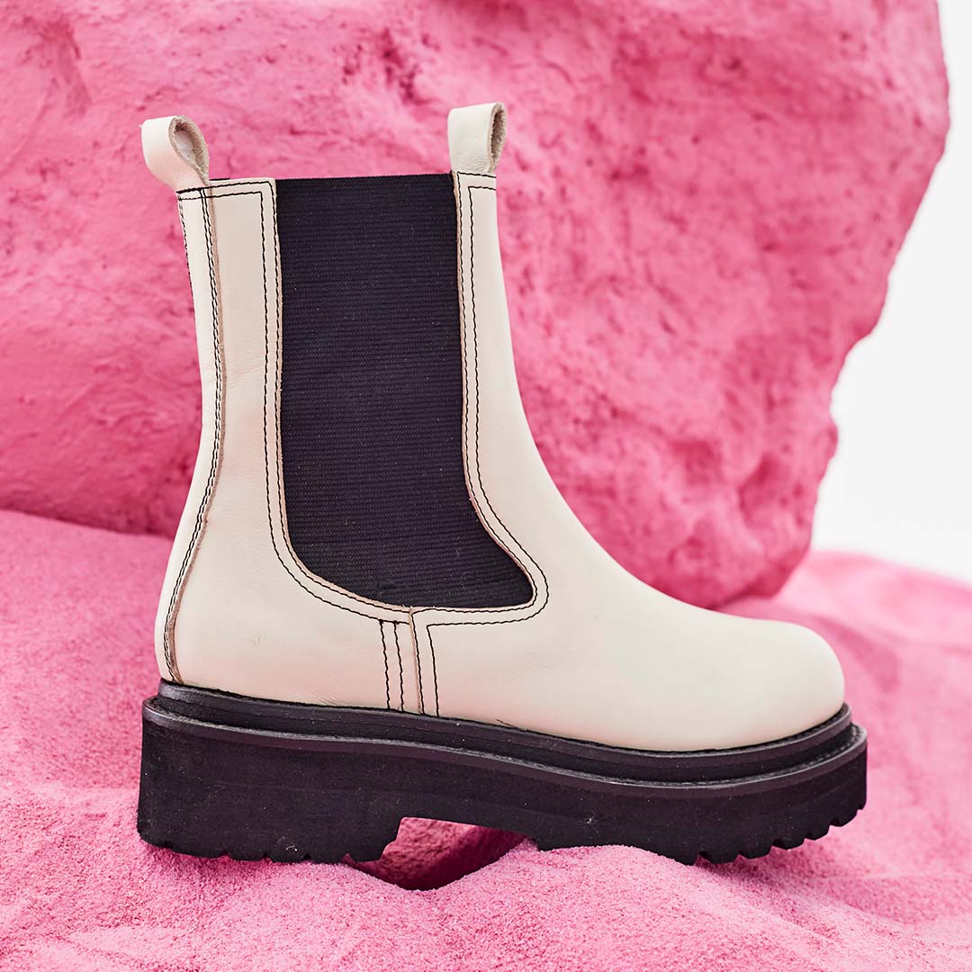 BOTA WULAR - Justa Osadia - Justa Osadia - BOTA