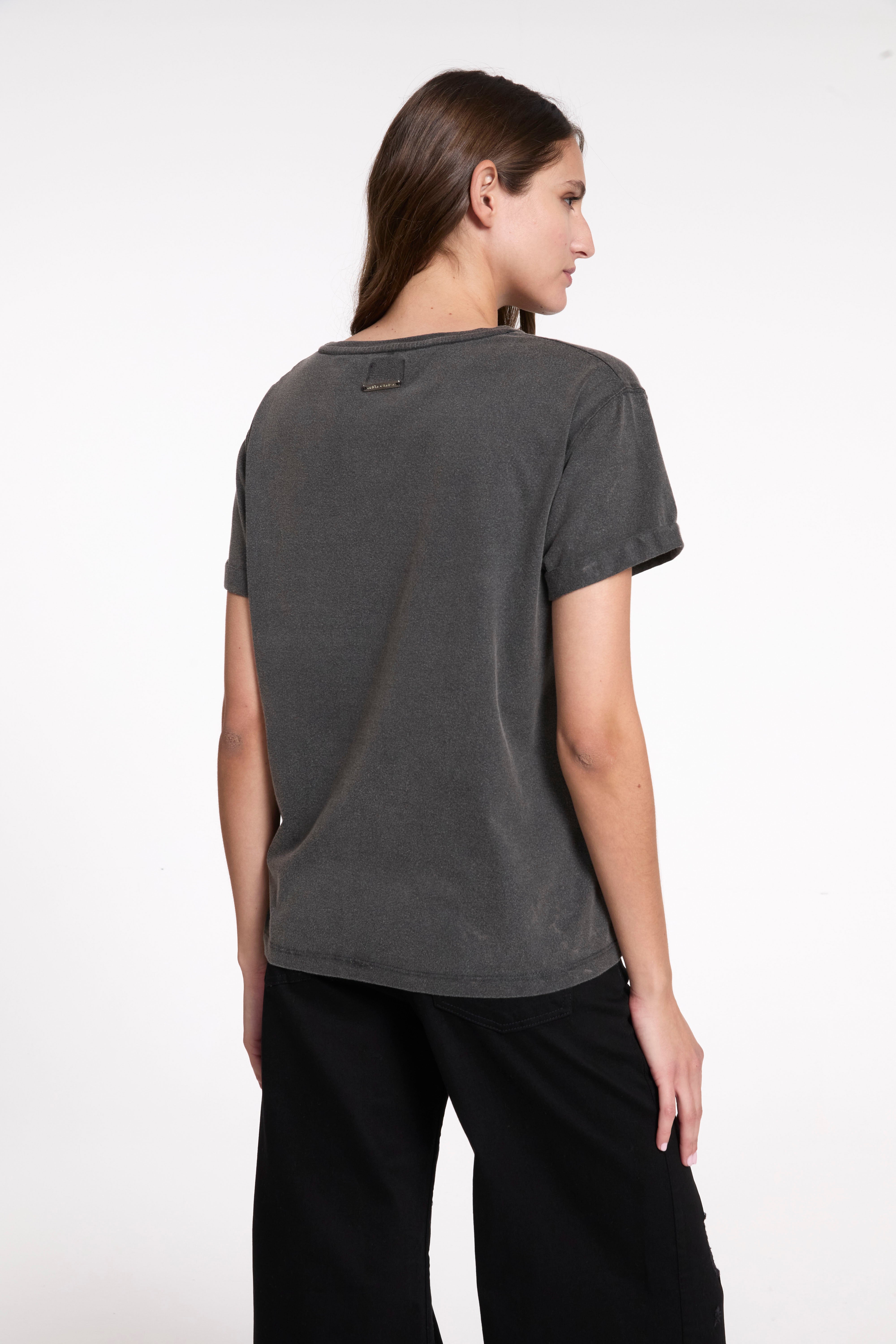 REMERA MAGIC