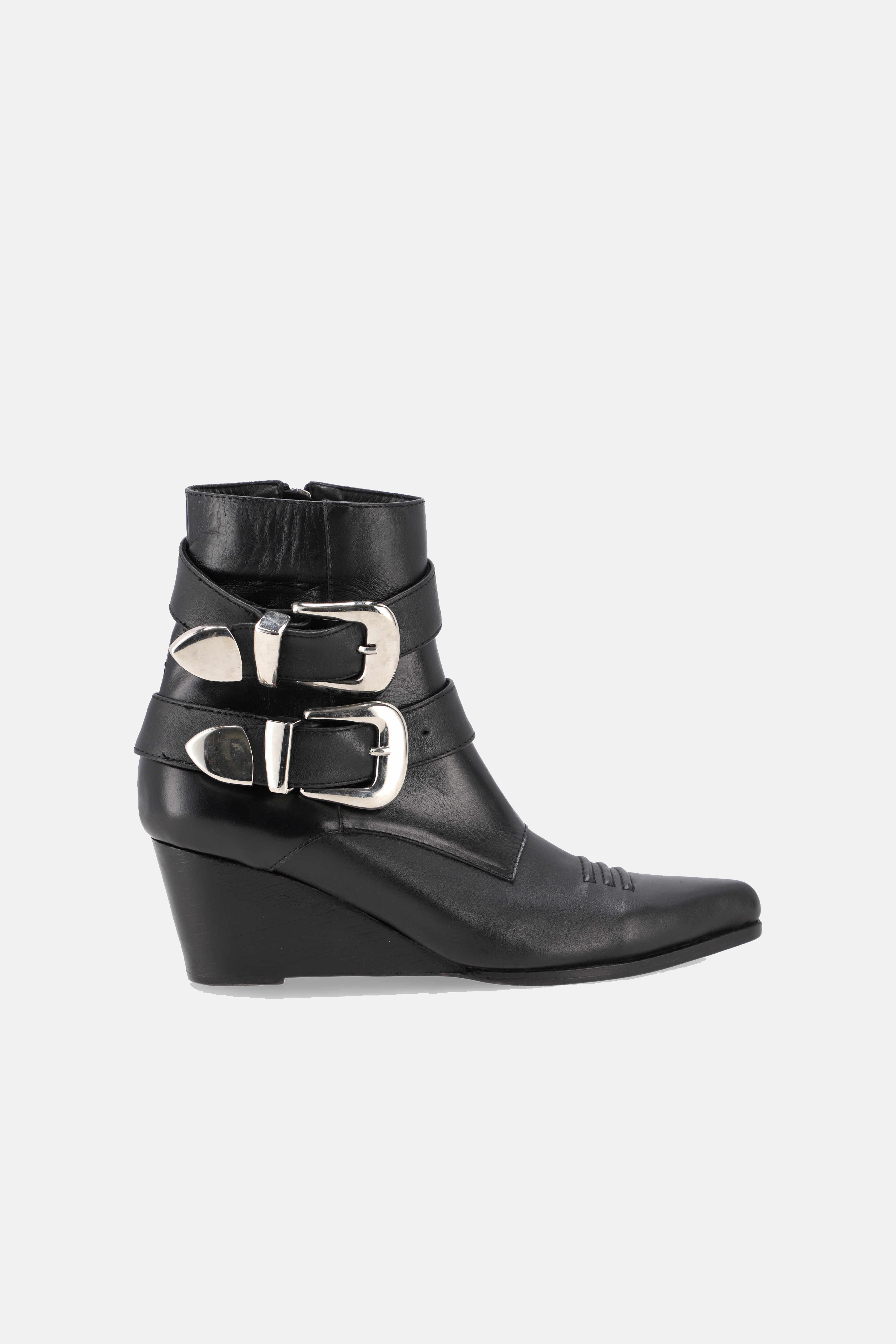 BOTA AUSTEN