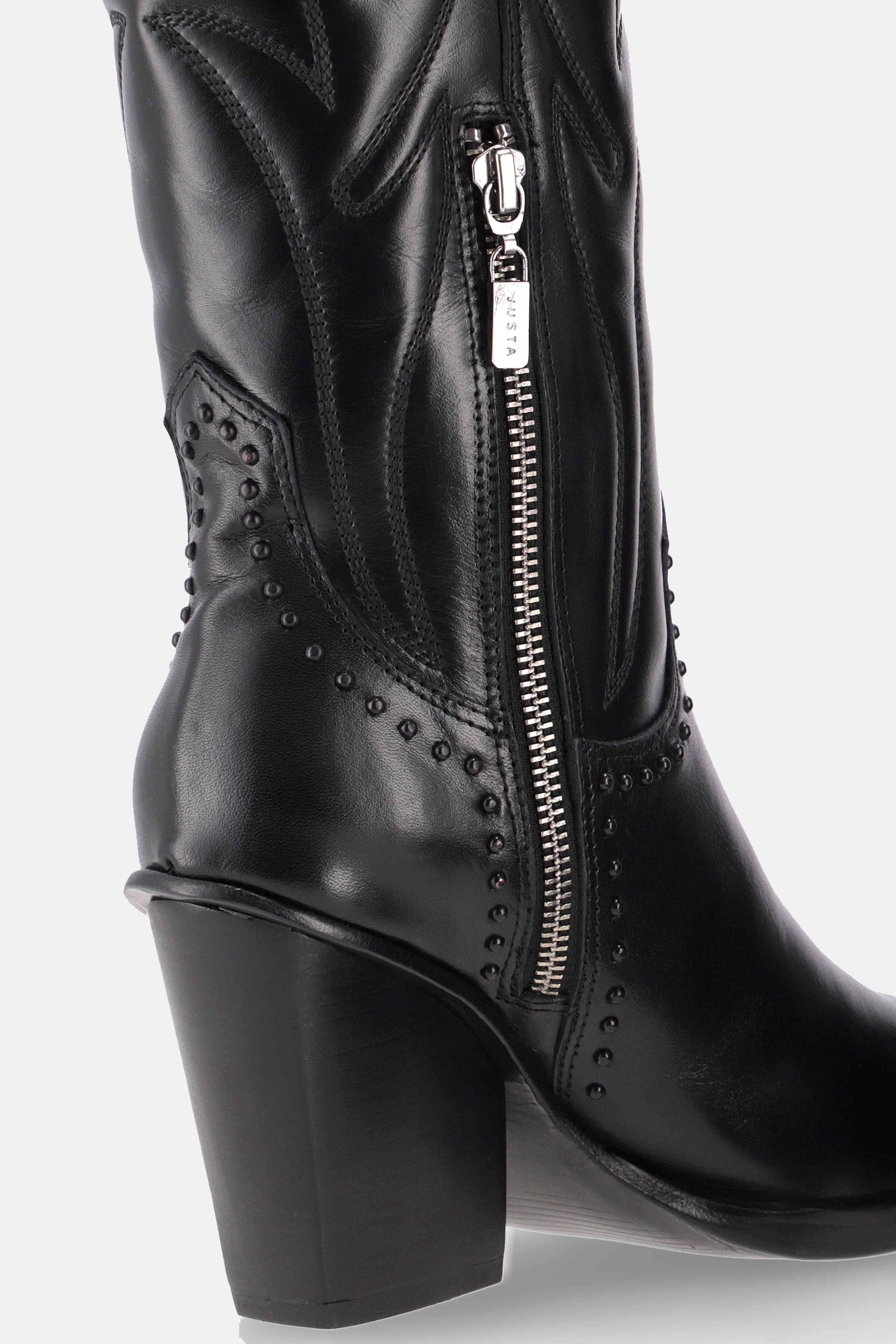 BOTA VANITY