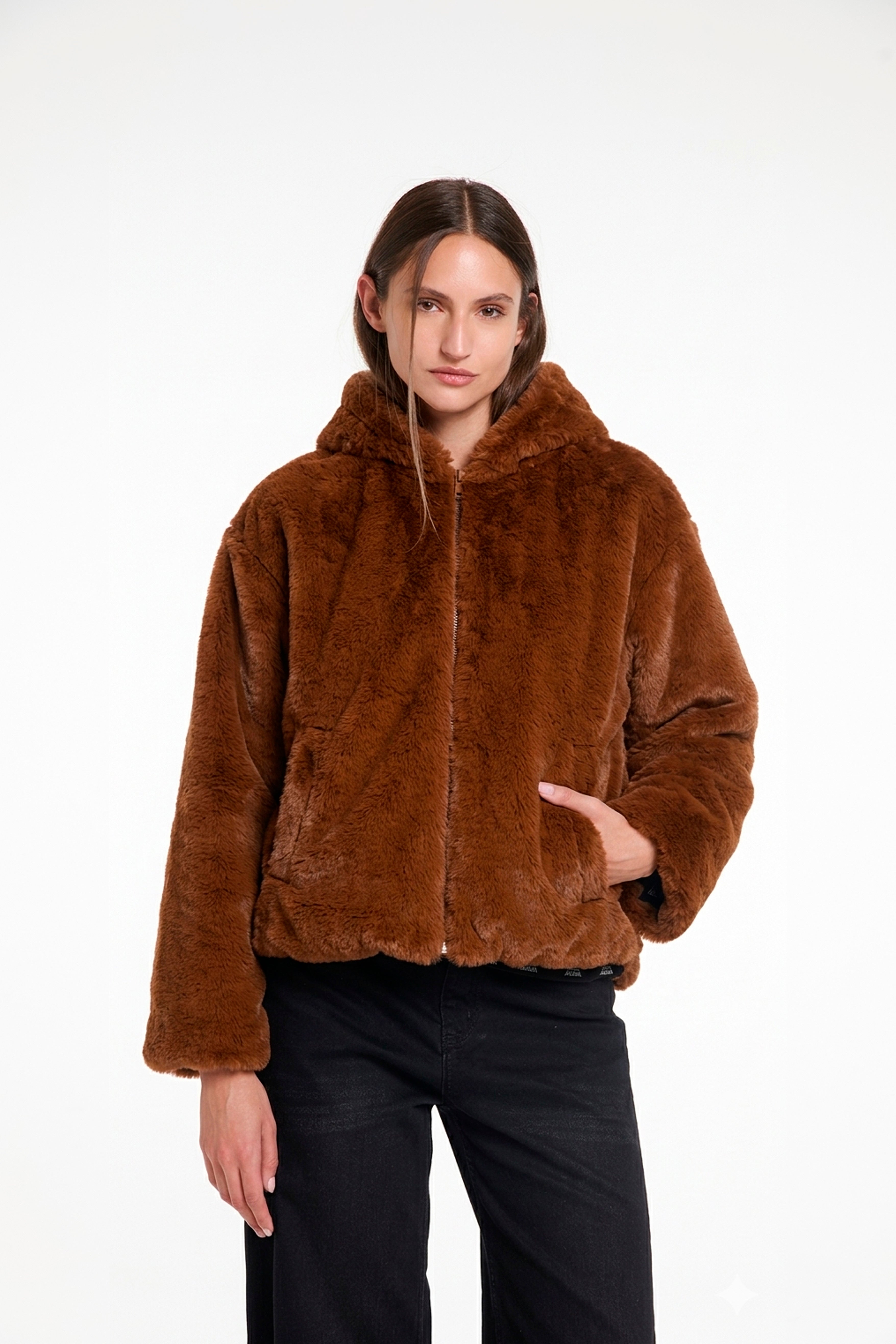 CAMPERA SOUL - PELO SINTÉTICO - ANIMAL PRINT - JUSTA OSADIA
