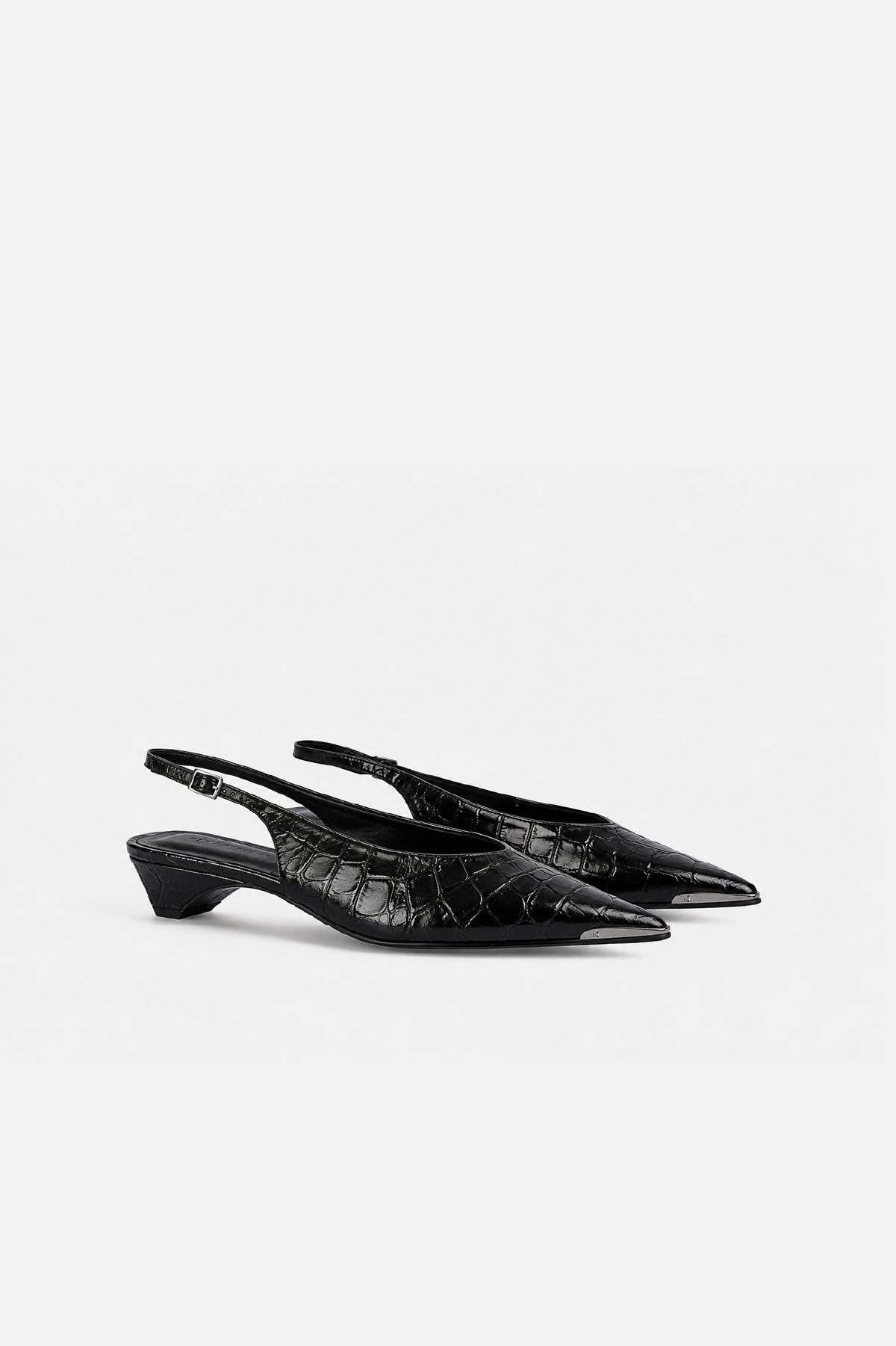 STILETTO TIS A PITY